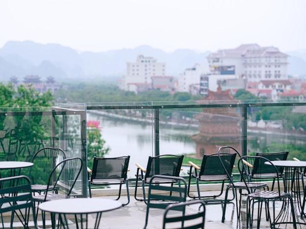 Milan Hotel Ninh Binh Buitenkant foto