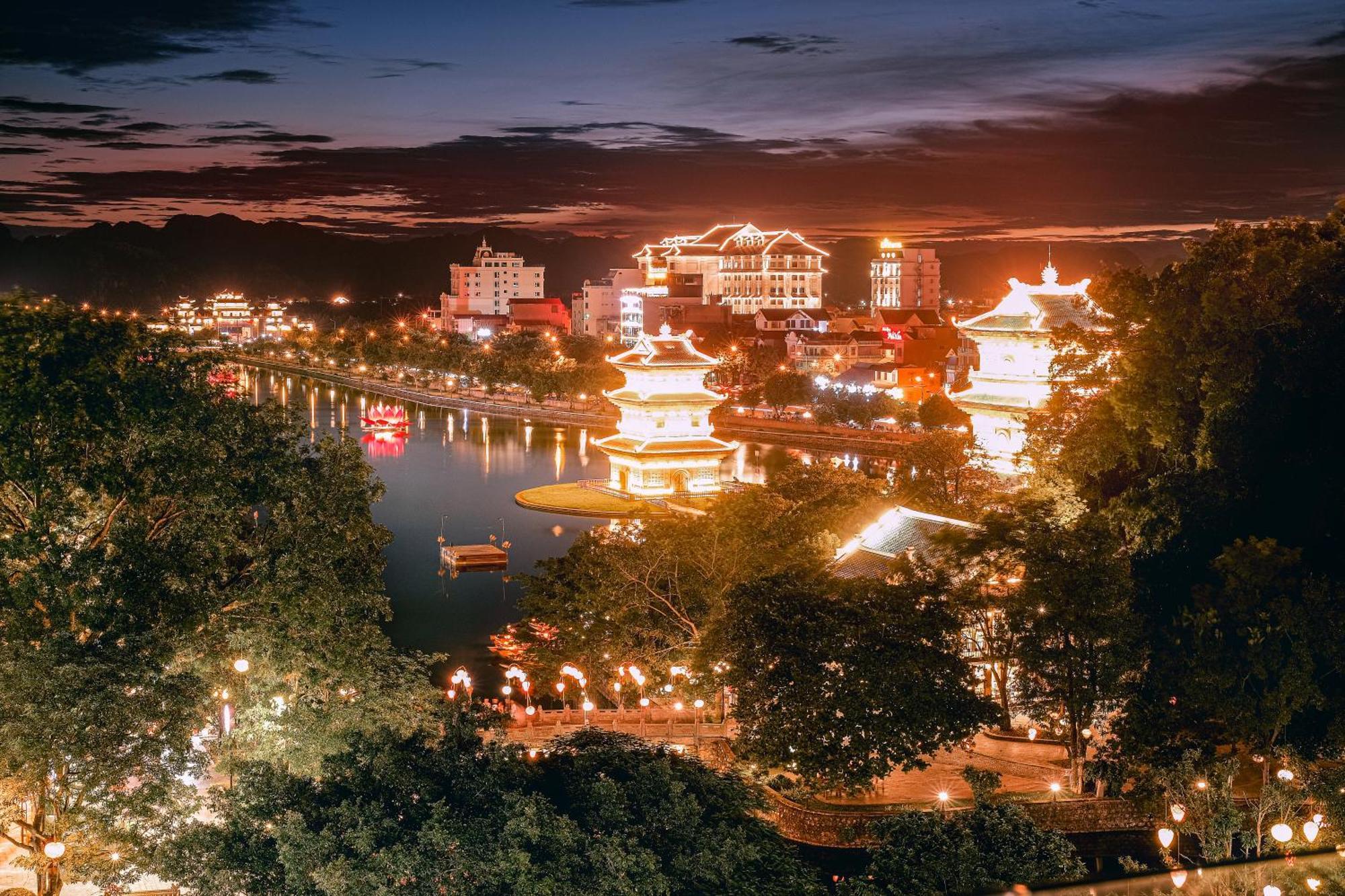 Milan Hotel Ninh Binh Buitenkant foto